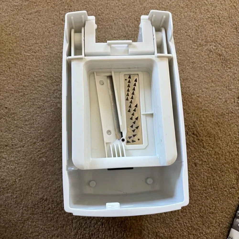 Paderno 4-Blade Spiralizer *Missing Parts”